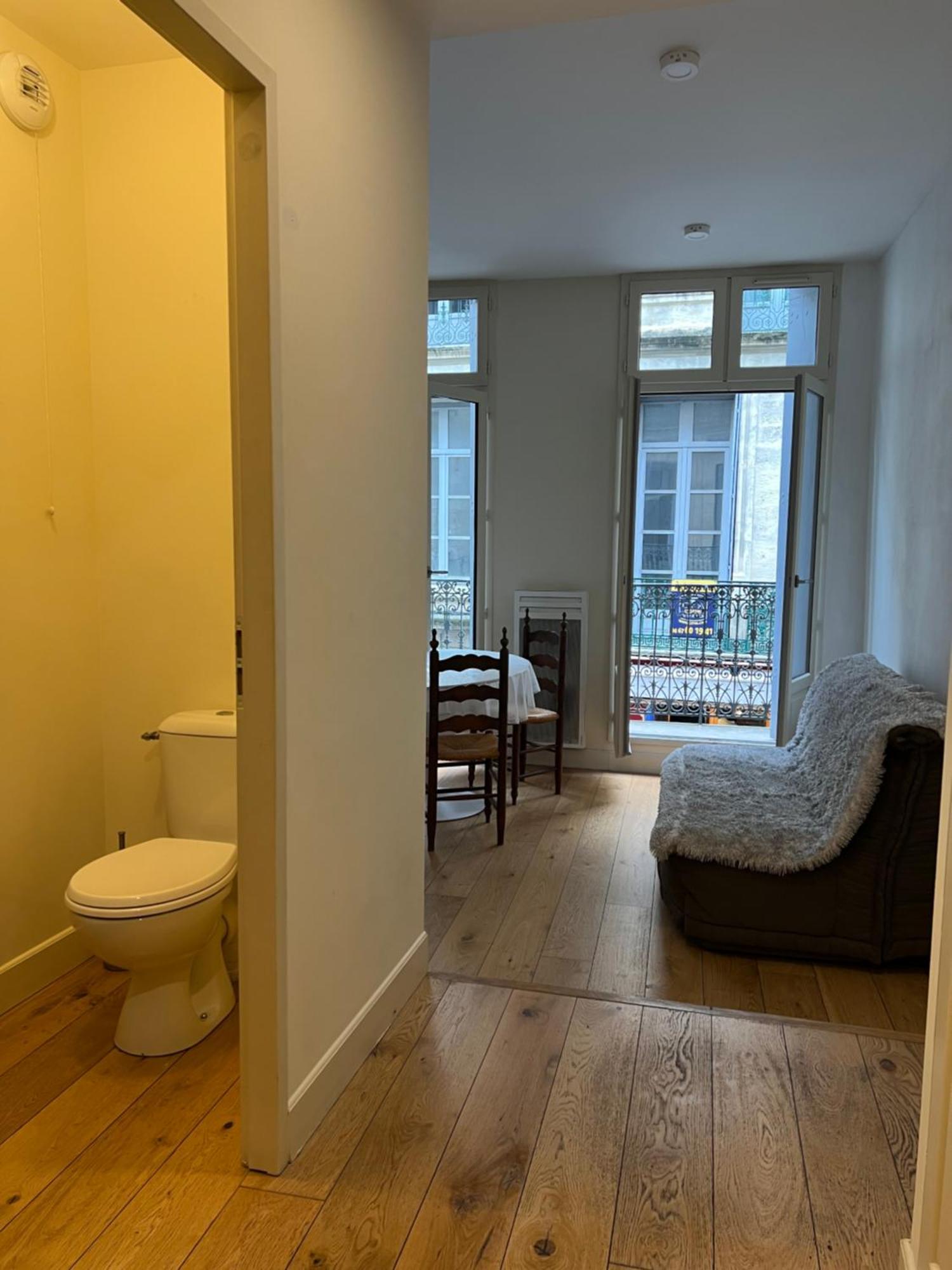 Centre Historique Rue Saint Guilhem Apartment มงต์เปอลิเยร์ ภายนอก รูปภาพ