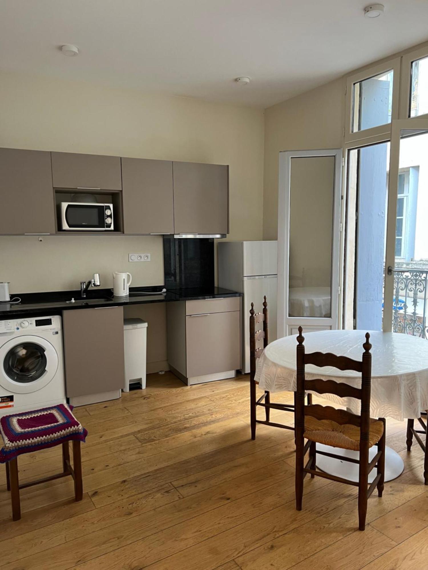 Centre Historique Rue Saint Guilhem Apartment มงต์เปอลิเยร์ ภายนอก รูปภาพ